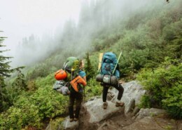 Which places in China are most suitable for a one – to two – week hiking trip?